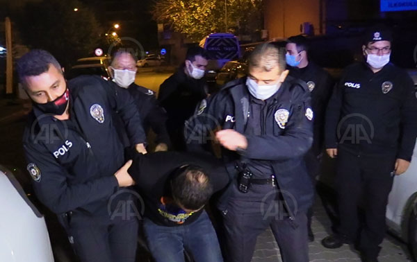 Polisten kaçmaya çalışan 3 şüpheli yakalandı