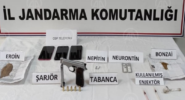 Osmaniye'de uyuşturucu operasyonu: 4 gözaltı
