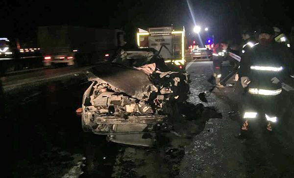 Tarsus'ta feci kaza: 5 ölü, 2 yaralı