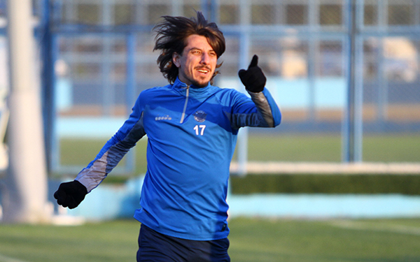 Mehmet Akyüz ayrılıyor