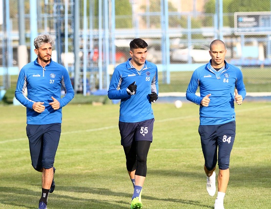 Şimşek’te futbolcuları hırs bastı