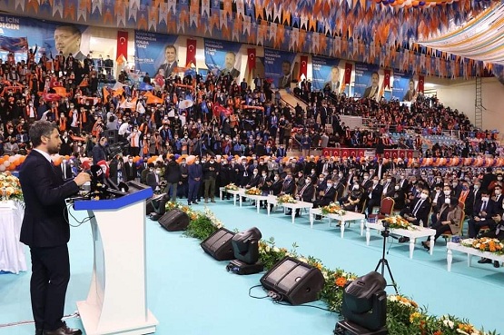 AK PARTİ İL YÖNETİMİNDE KİMLER VAR?