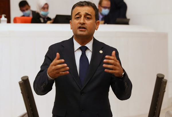 PATOLOJİ TEKNİKERLERİ DE ATANAMIYOR