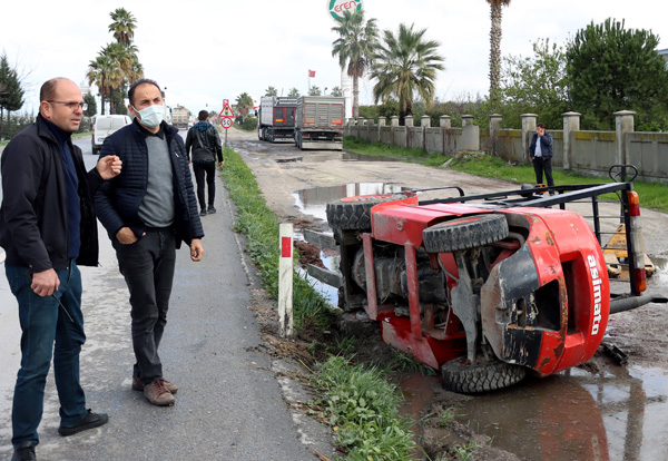 Mersin'de devrilen forkliftin altında kalan işçi yaşamını yitirdi