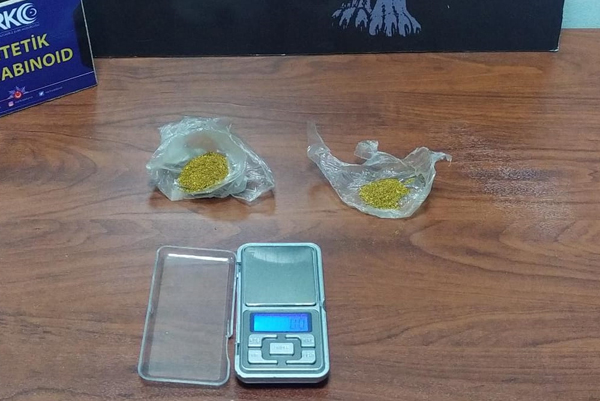 Uyuşturucu operasyonunda 5 şüpheliden 3'ü tutuklandı