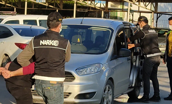 Hava yastığıda 2 kilogram kokain ele geçirildi