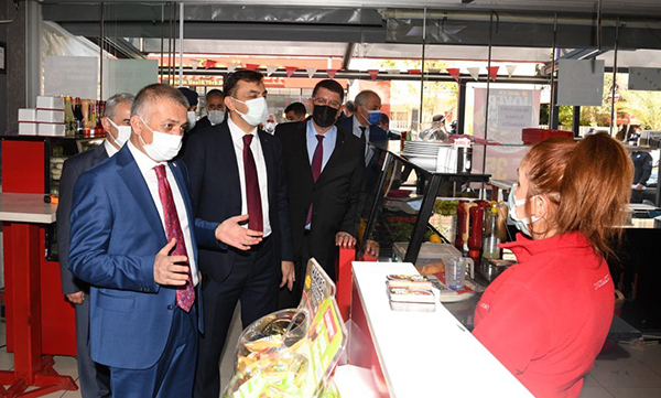 500 bin kişi Kovid-19 aşısı oldu