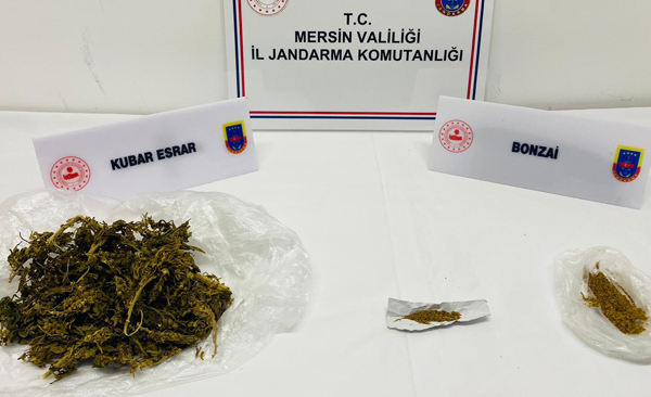 UYUŞTURUCU SATIYORLARDI