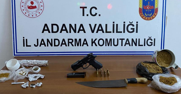 Adana'da uyuşturucu operasyonunda 3 şüpheli yakalandı 