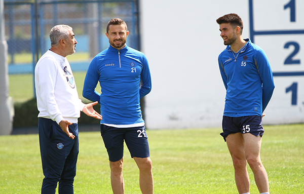 Şimşek’te yeni hedef Akhisar