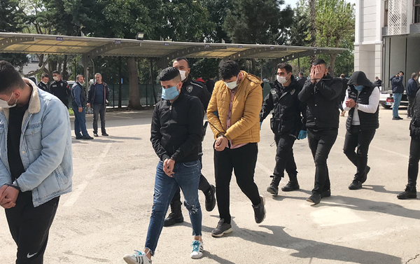 DOLANDIRICILIĞA 8 TUTUKLAMA