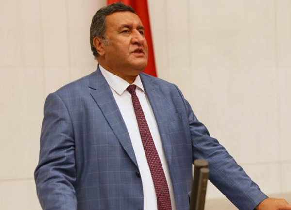 Her ay 2 bin 300 kadın KADES’e başvuruyor