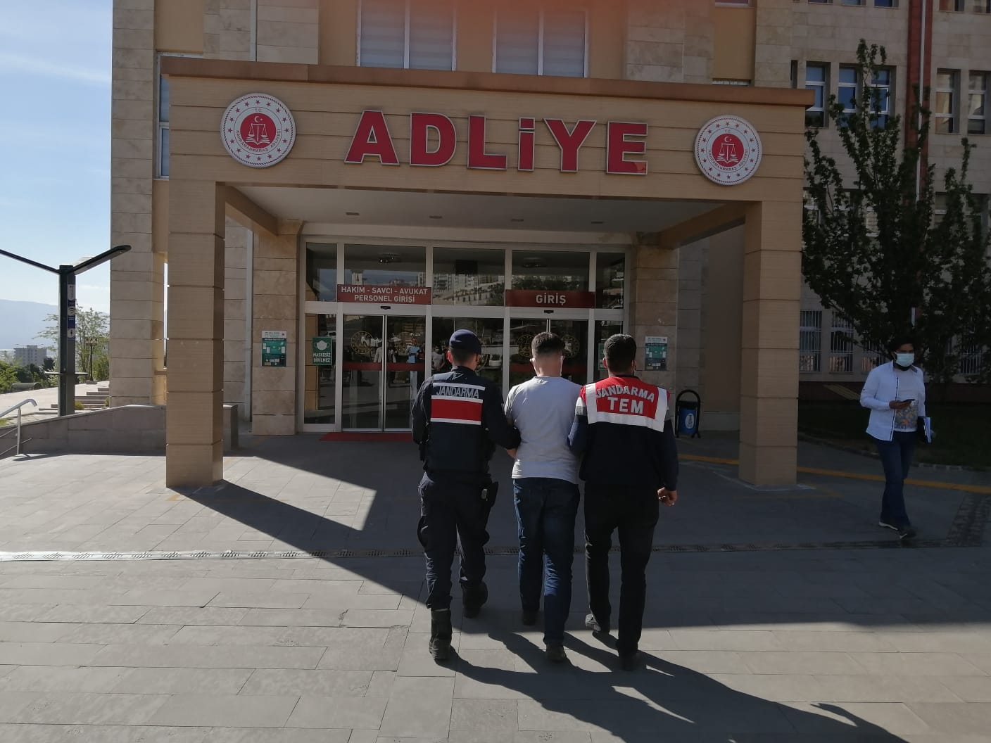 2 firari FETÖ/PDY hükümlüsü yakalandı