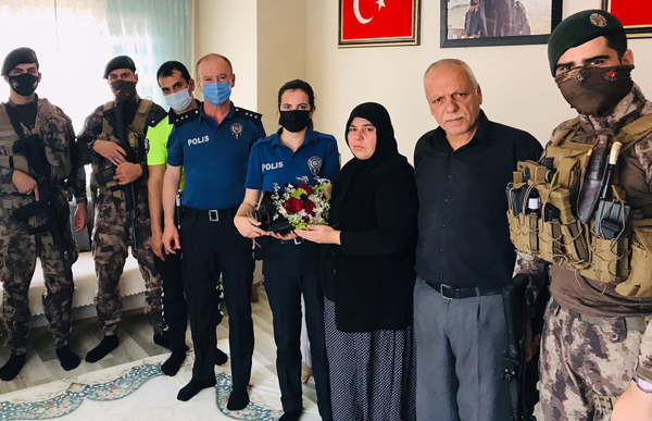 Pozantı Kaymakamı Akduman'dan şehit annelerine ziyaret