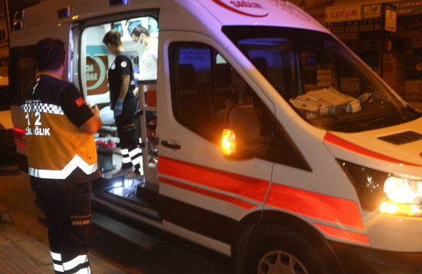 ADANA'DA BIÇAKLI SALDIRI