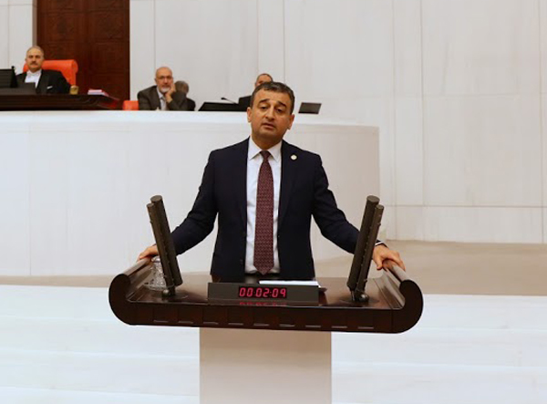 Bulut: Stajer eczacılar riskle karşı karşıya