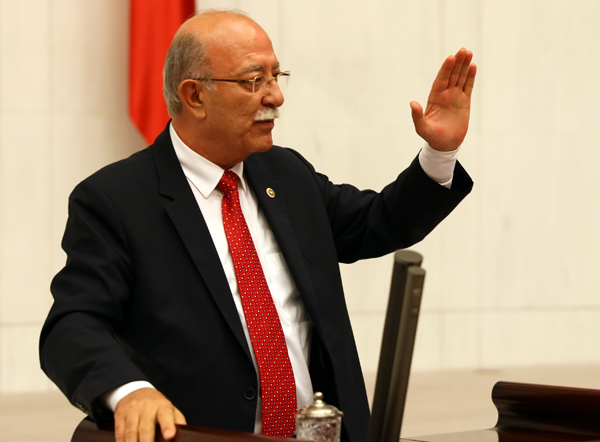 Koncuk: Öğretmenler umut değil icraat bekliyor