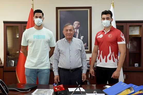Dünya Şampiyonu Seyhan Belediyespor’da