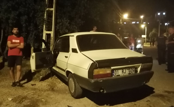 Adana'daki trafik kazasında 2 kişi yaralandı
