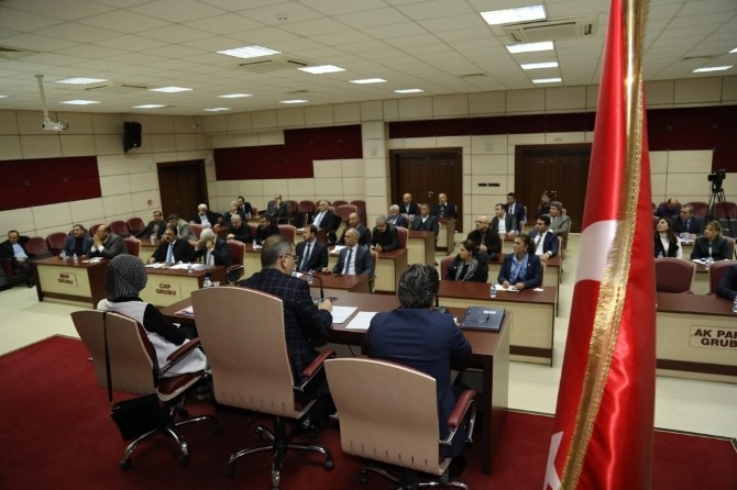 Yüreğir Belediye Meclisi terörü kınadı