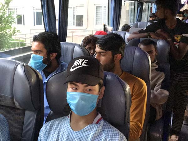 Adana'da 45 göçmen yakalandı