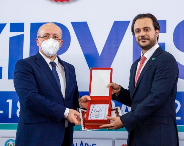Gündoğdu’ya kadınlara destek ödülü