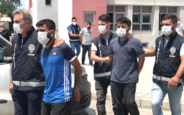 3 kişiyi silahla yaraladıkları öne sürülen 2 zanlı tutuklandı