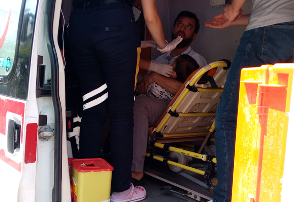 Kamyonetin çarptığı çocuk yaralandı