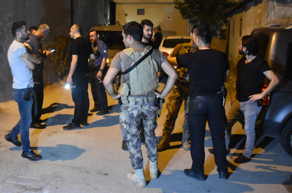 Silahlı kavgaya 6 şüpheliyi gözaltına aldı.