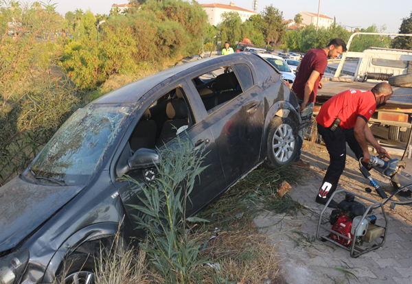 Adana'daki trafik kazasında 2 kişi yaralandı