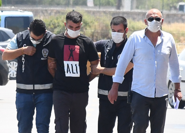 2 kişiyi silahla yaraladığı öne sürülen zanlı yakalandı