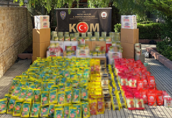Gümrük kaçağı makaron, çay ve sigara ele geçirildi