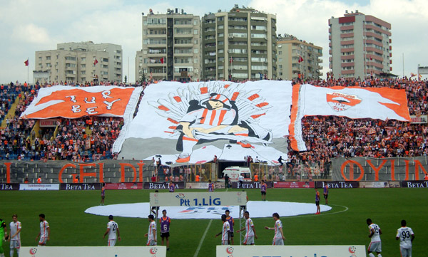 Adanaspor, koşar adım şampiyonluğa gidiyor