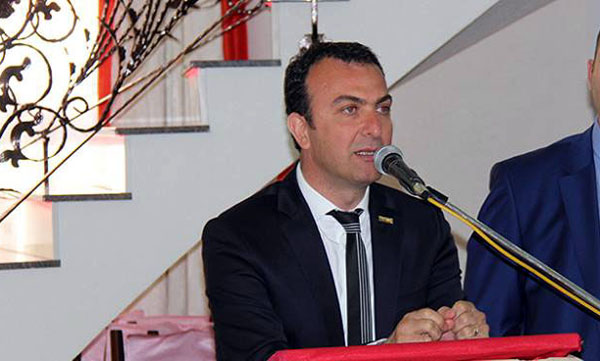 Bülent Kunt adaylıktan çekildi, Adalı’nın önü açıldı