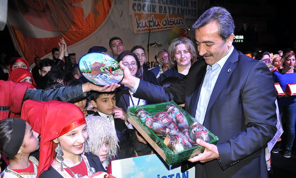 Çukurovalı çocuklar dünya çocuklarıyla buluştu
