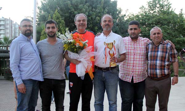 Adanaspor'un antrenmanına taraftar akını
