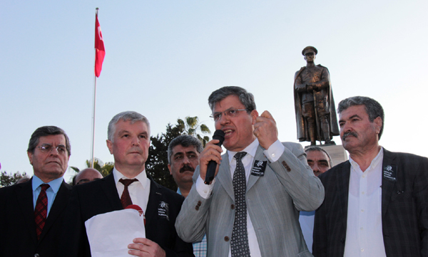 Barut: ''Laiklik kırmızı çizgimiz''