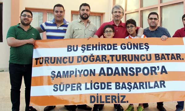Şampiyon kupasına kavuşuyor