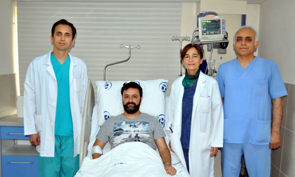 Ameliyatsız kalp kapakçığı değişiminde yine bir ilk!