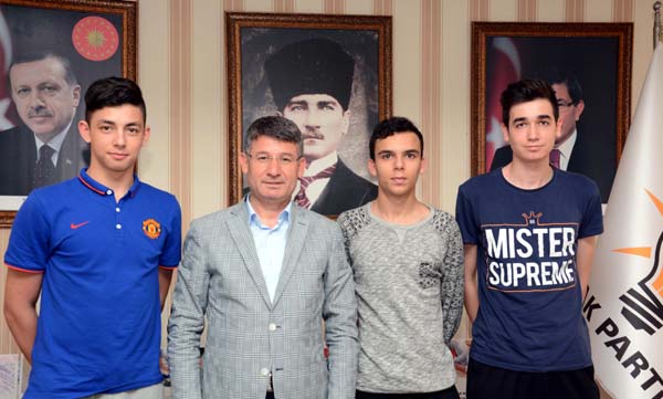 Başkan Yeni'ye Şampiyonlardan Ziyaret