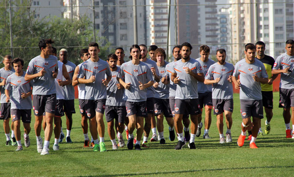 Adanaspor taraftarının huzurunda
