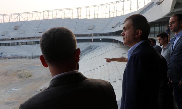 Çelik, Şehir Hastanesi ve Koza Stadyumu’nu inceledi