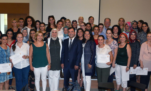 AK Parti'den kadınlara girişimcilik kursu