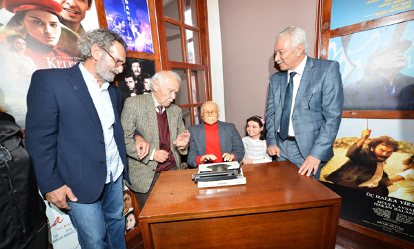Usta yazar hayatını kaybetti