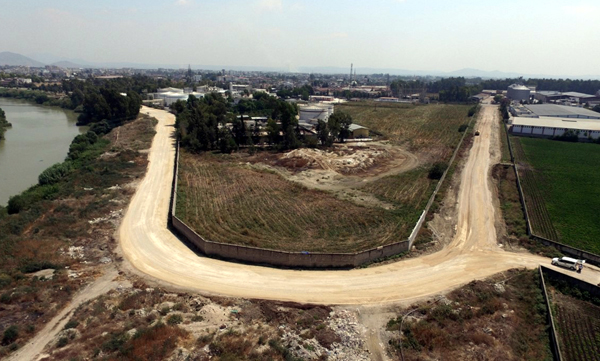 Büyükşehir, Ceyhan’da Mahir Alp Boydak Bulvarı’nı yeniliyor