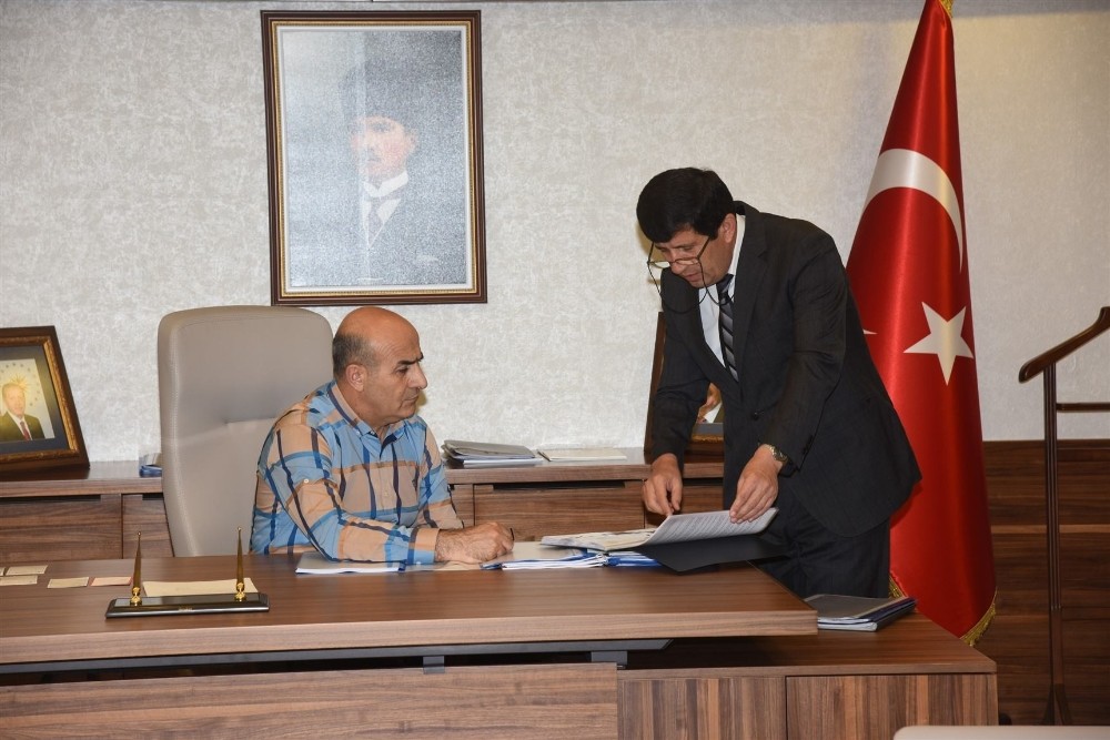 Vali Demirtaş: