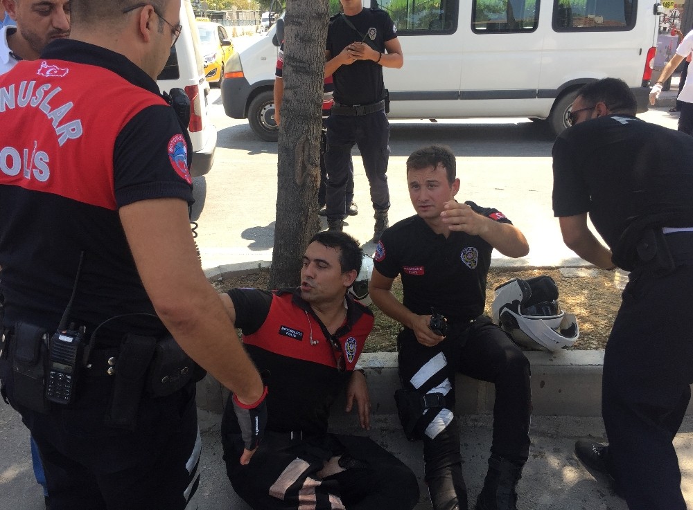 Adana’da trafik kazasında 2 polis yaralandı