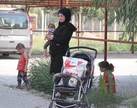 SURİYELİ KADIN ARANIYOR
