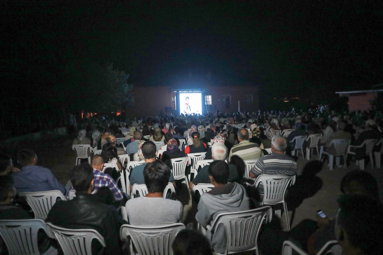 Tapan’da Yazlık Sinema Keyfi