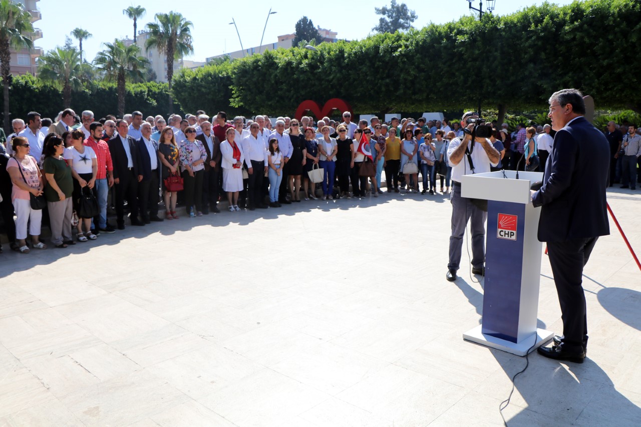 CHP, 94. yaşını Adana’da coşkuyla kutladı